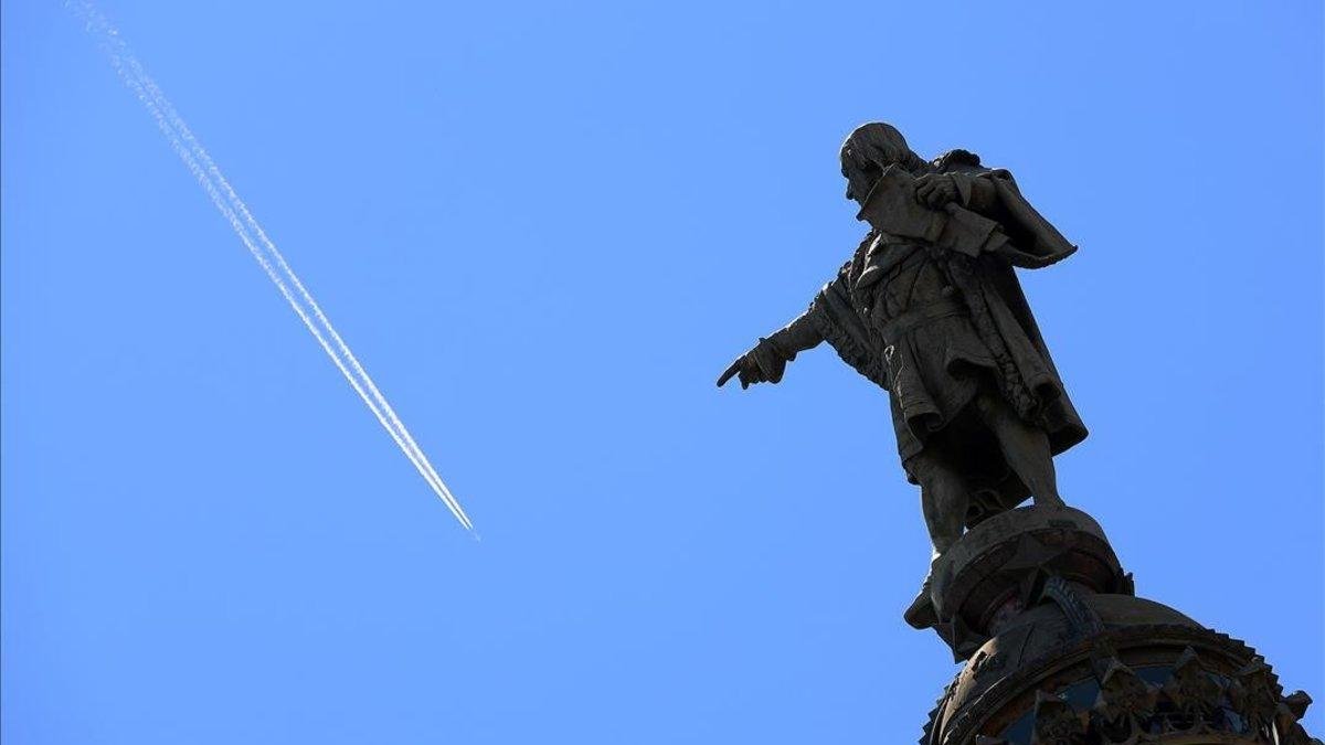 l monumento a Cristóbal Colón, en la Rambla de Barcelona.