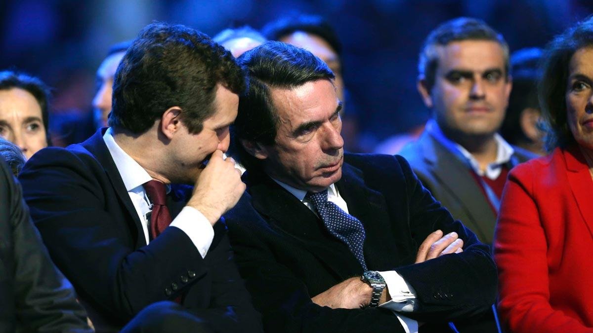 Aznar ve a Casado un líder como un castillo sin tutelas, ni tutías