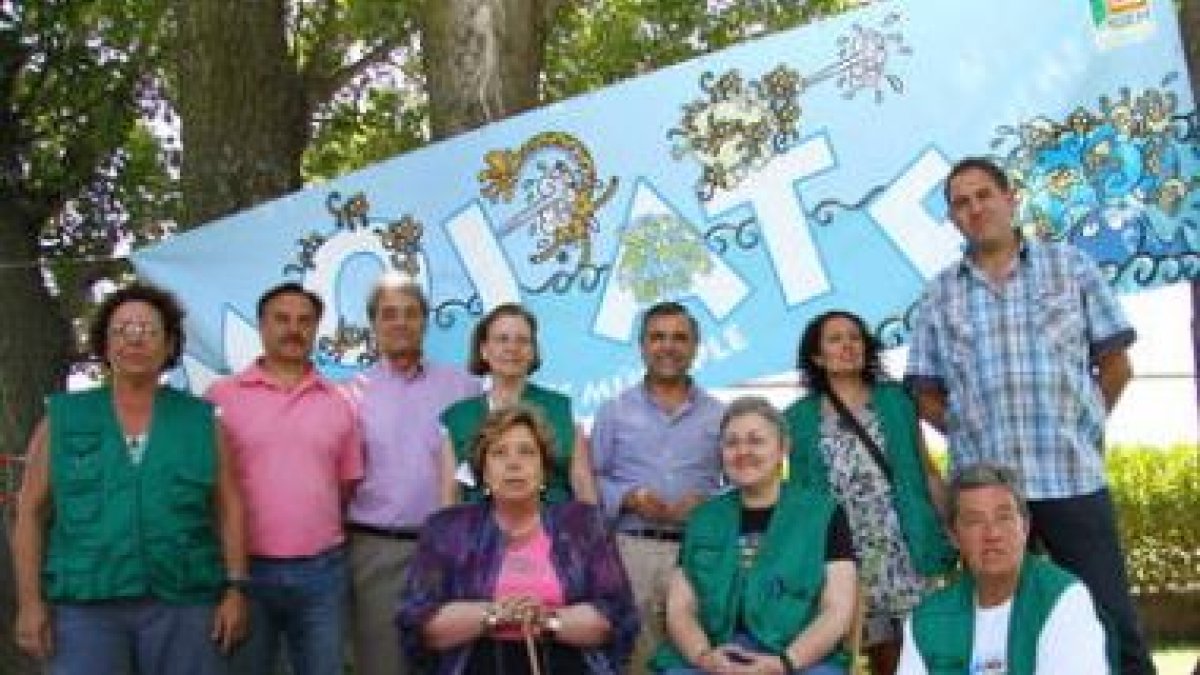 El «Mójate por la esclerosis múltiple» en La Bañeza.
