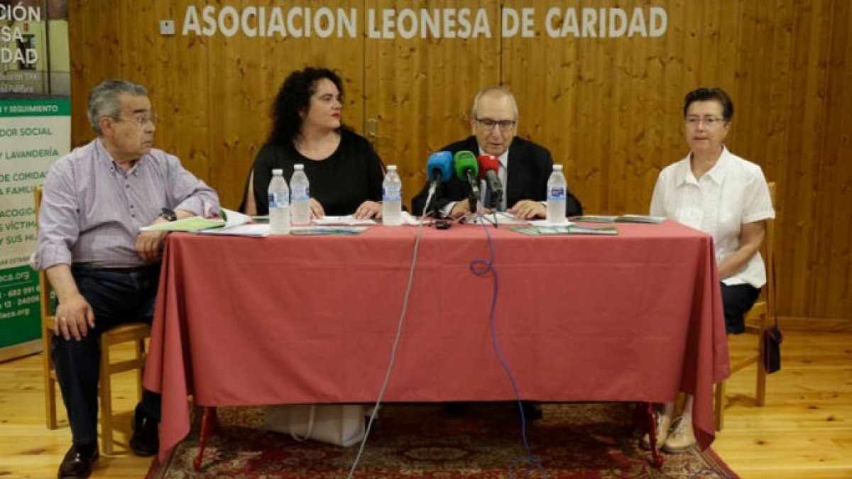 Constancio García Paramio, Vera López, Félix LLorente y sor Esther Seoane. FERNANDO OTERO