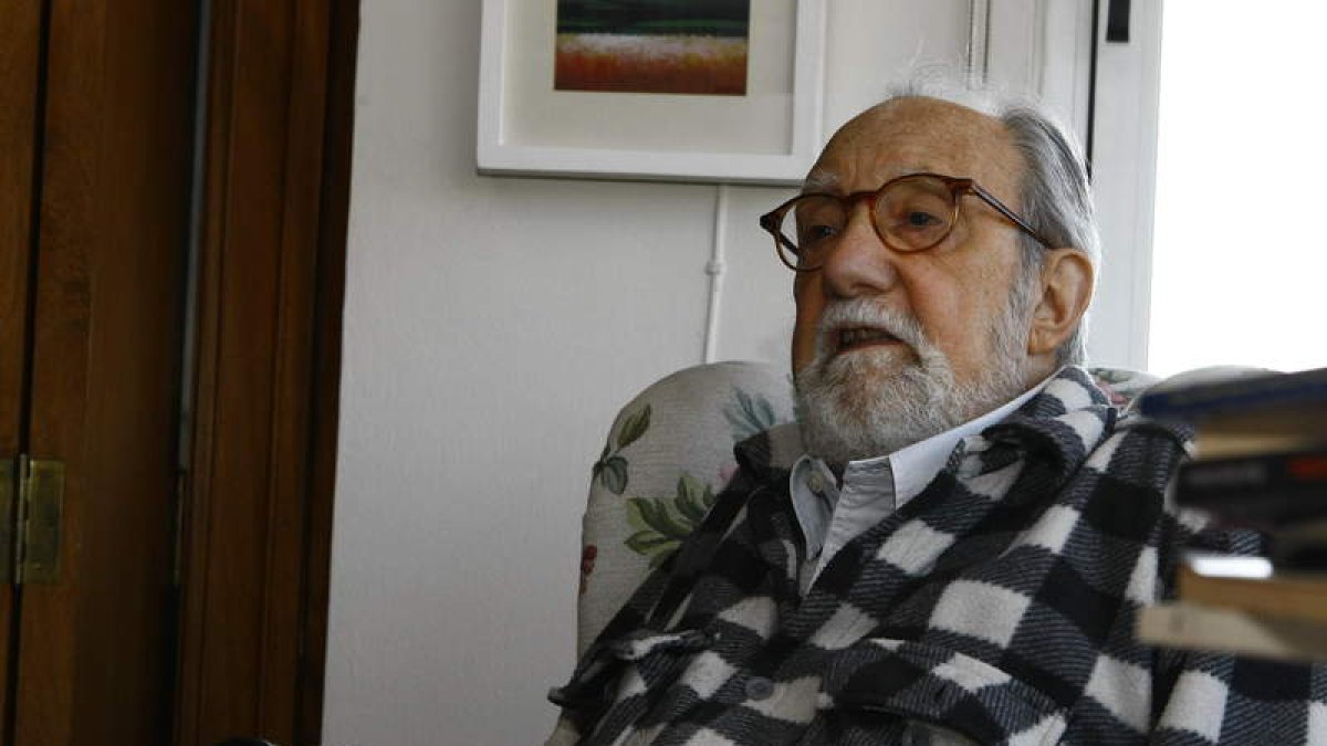 El escritor villafraquino Antonio Pereira. RAMIRO