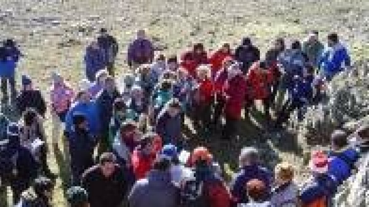 El grupo de montañeros de la Casa Galicia cuando llegaron a su destino