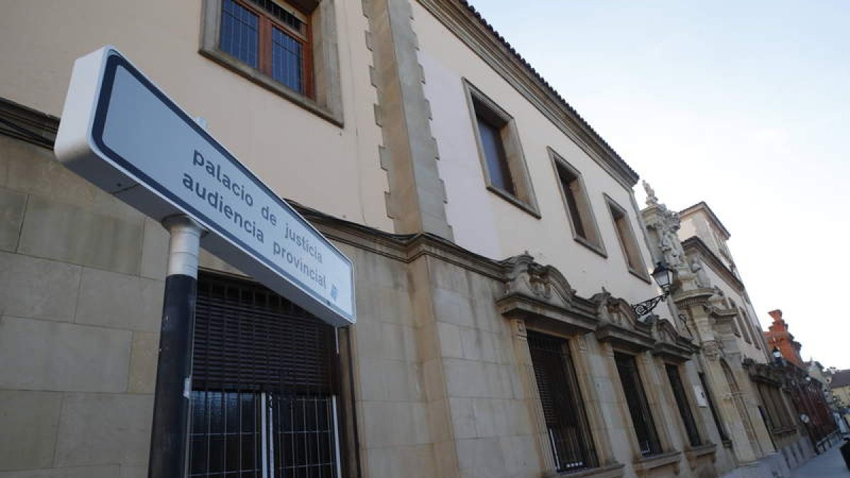 Imagen de archivo de la Audiencia Provincial de León. RAMIRO