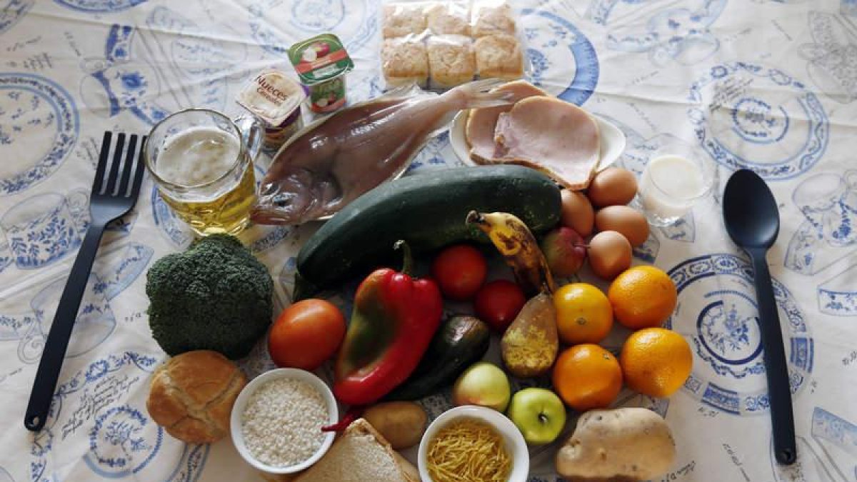 Una alimentación variada es la base de la dieta saludable, con productos de la tierra, de temporada y poco procesados.