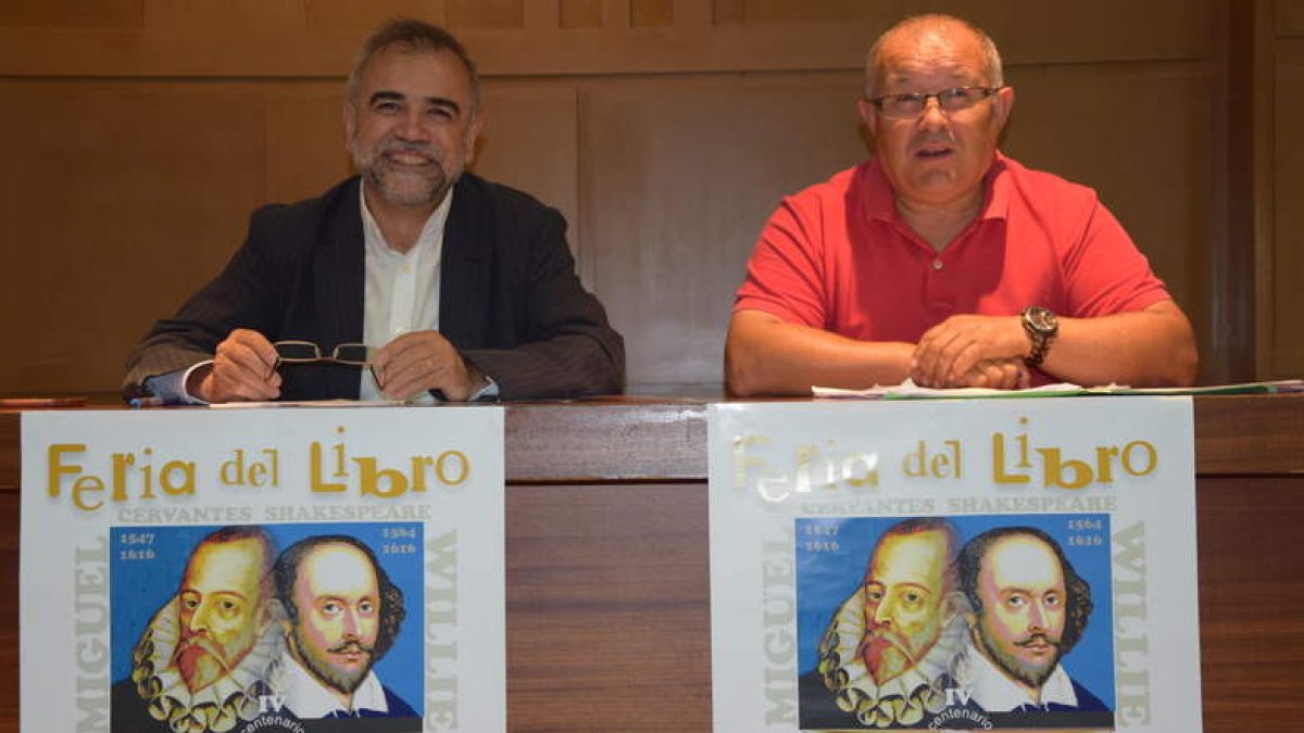 Palazuelo y Tomás Gallego presentan la feria, que también deja espacio para la solidaridad. R.P.