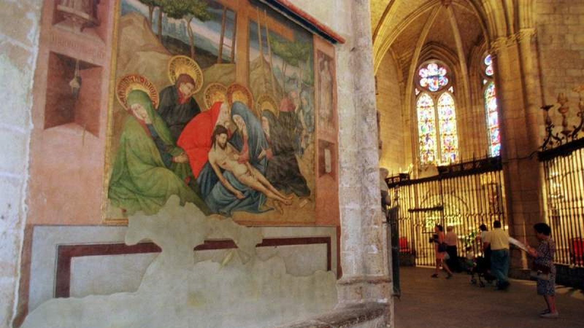 Pinturas de la girola de la Catedral de León, obra de Nicolás Francés, autor también del retablo mayor. JESÚS F. SALVADORES