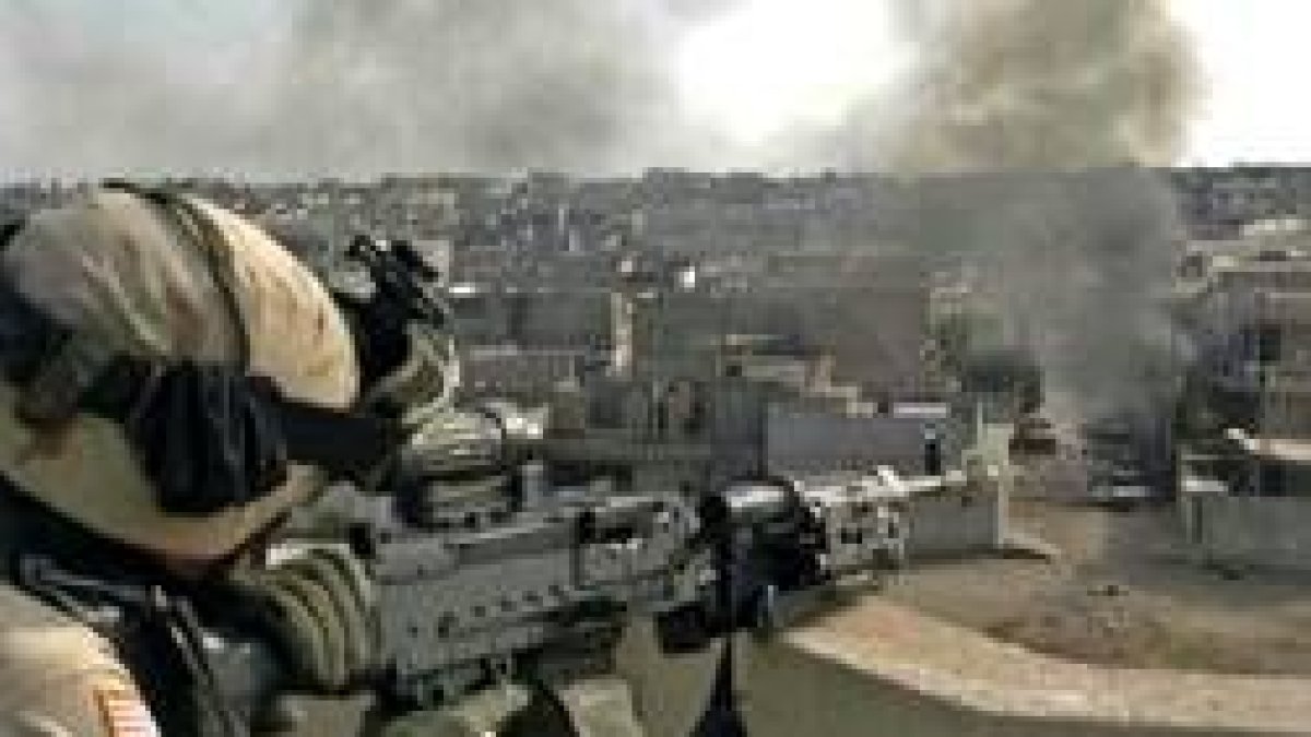Un soldado norteamericano dispara en Mosul