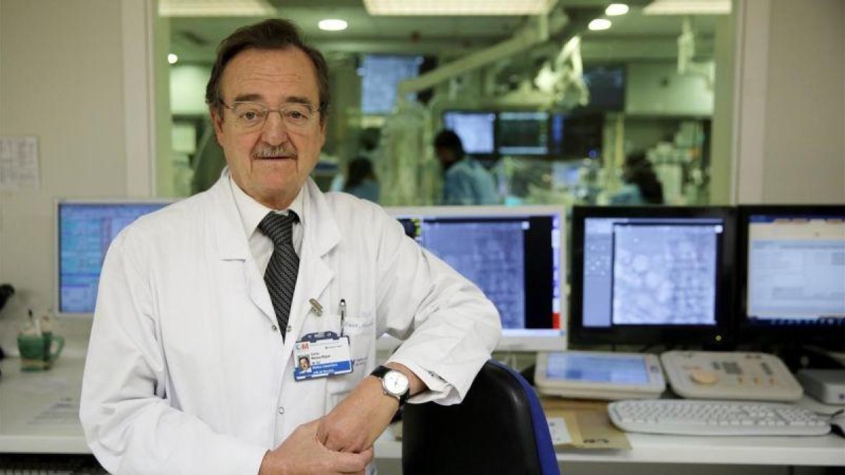 El cardiólogo Carlos Macaya Miguel, en Madrid.