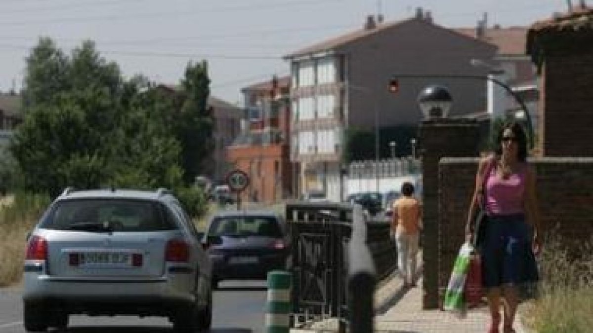 Villaquilambre continuará la urbanización de calles y viales, como hizo con la León-Collanzo.