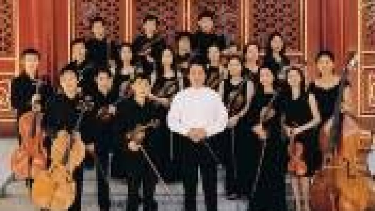 Los integrantes de la Joven Orquesta de Cámara de China