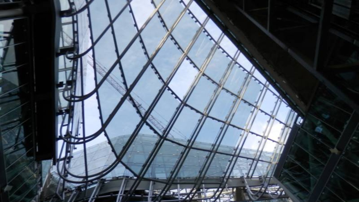 Detalle de la gran cúpula del pabellón de Italia en la Expo 2015 de Milán.