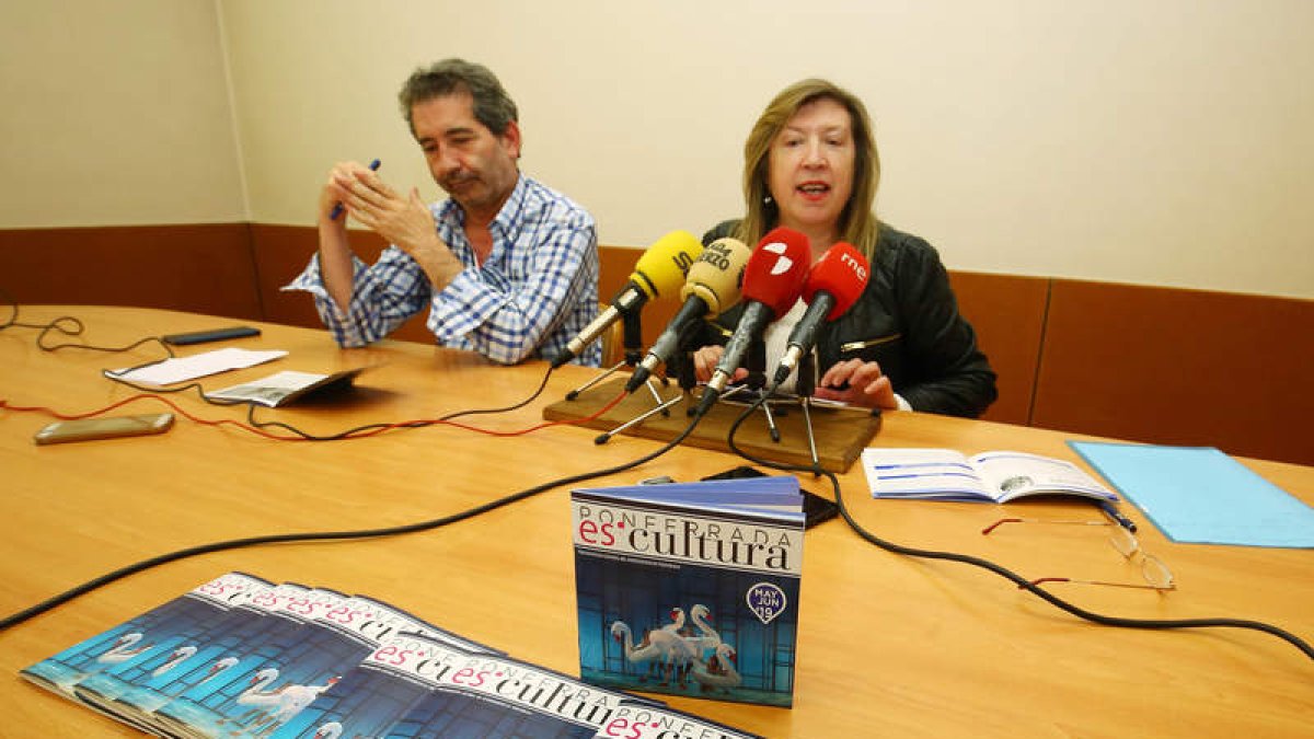 Miguel Ángel Varela y María Antonia Gancedo, ayer. C. S.