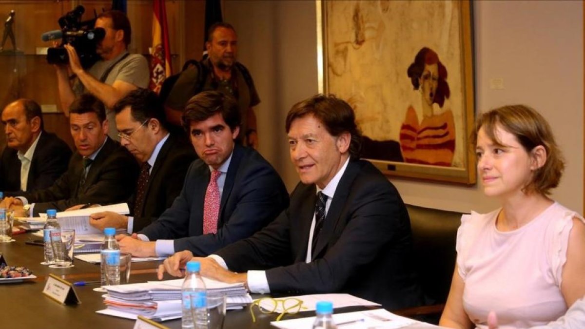 Reunión en el Consejo Superior de Deportes para tratar la suspensión cautelar de Villar