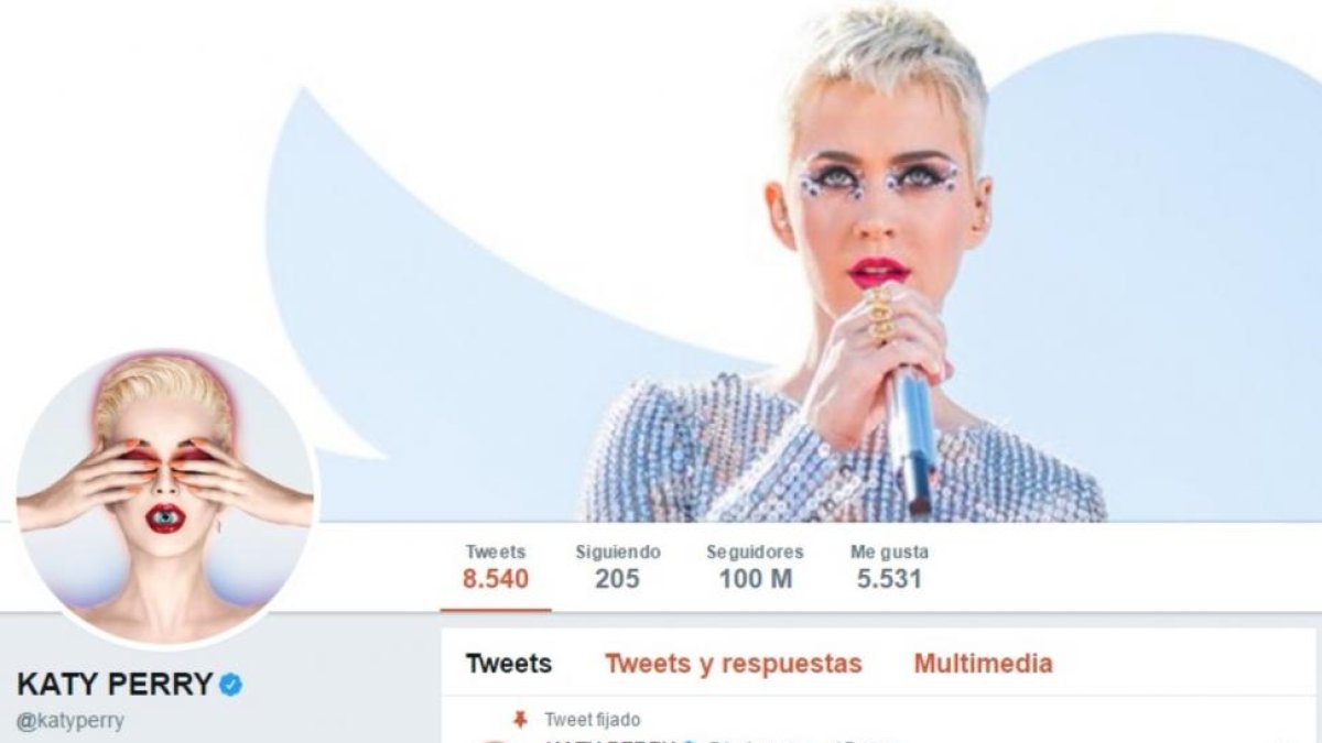 Captura de imagen del perfil de Kate Perry en Twitter, donde aparece la cifre de sus 100 millones de seguidores.