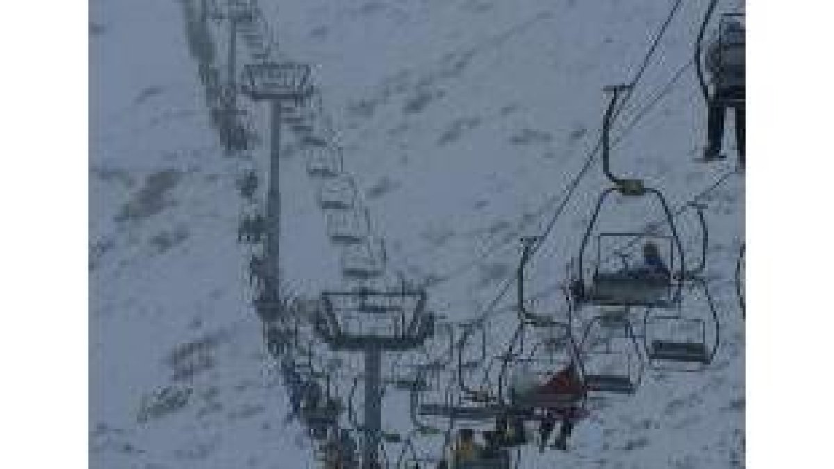 Un total de treinta y cinco esquiadores se dieron cita en San Isidro