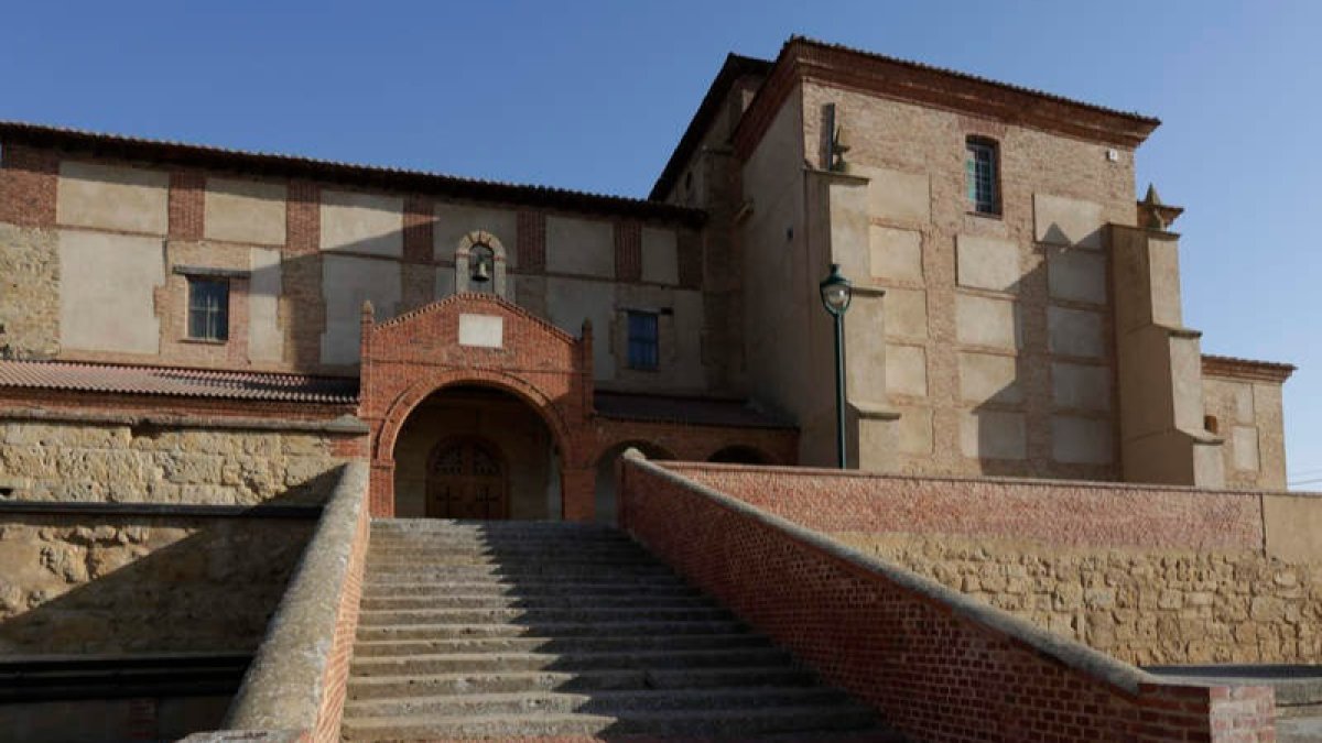 Iglesia de Matadeón de los Oteros.