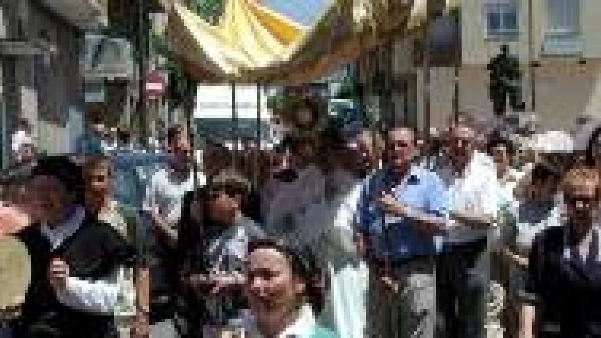 La tradicional procesión por las calles de Fabero volverá a ser uno de los actos más concurridos