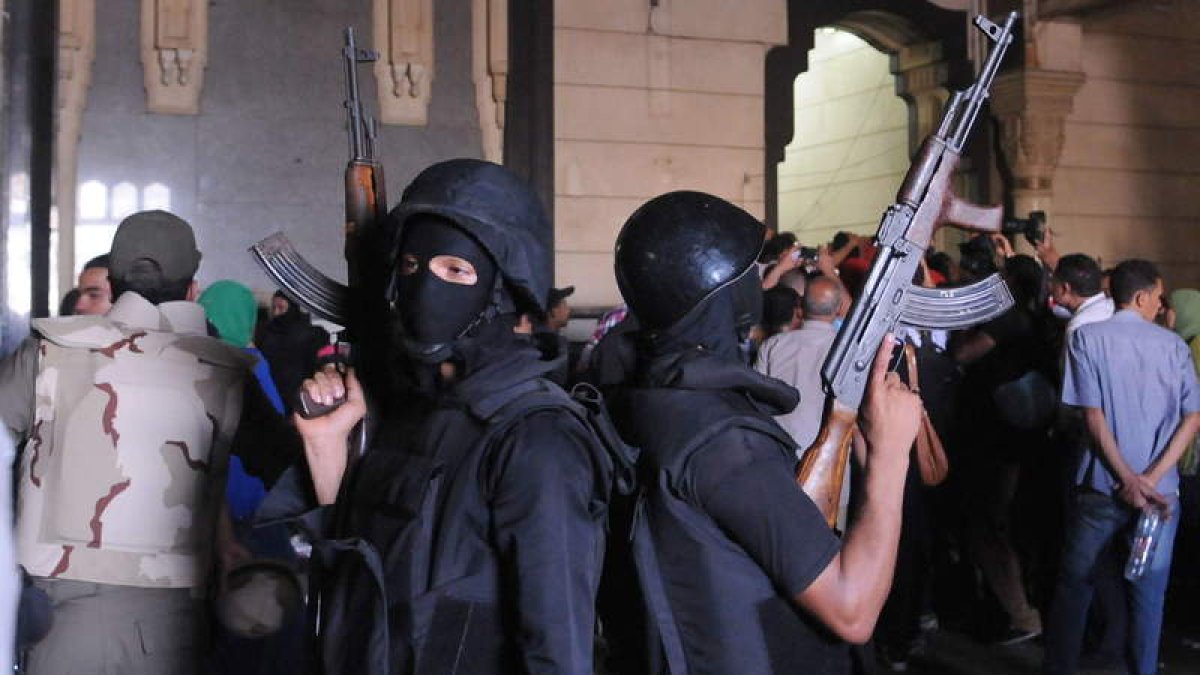 Imagen de la policía del Cairo. AHMED ASSDI