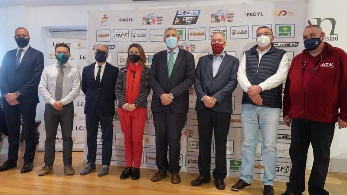 Momento de la presentación del Rallye Reino de León que cerrará el Nacional el 3 y 4 de diciembre. M.Á.T.
