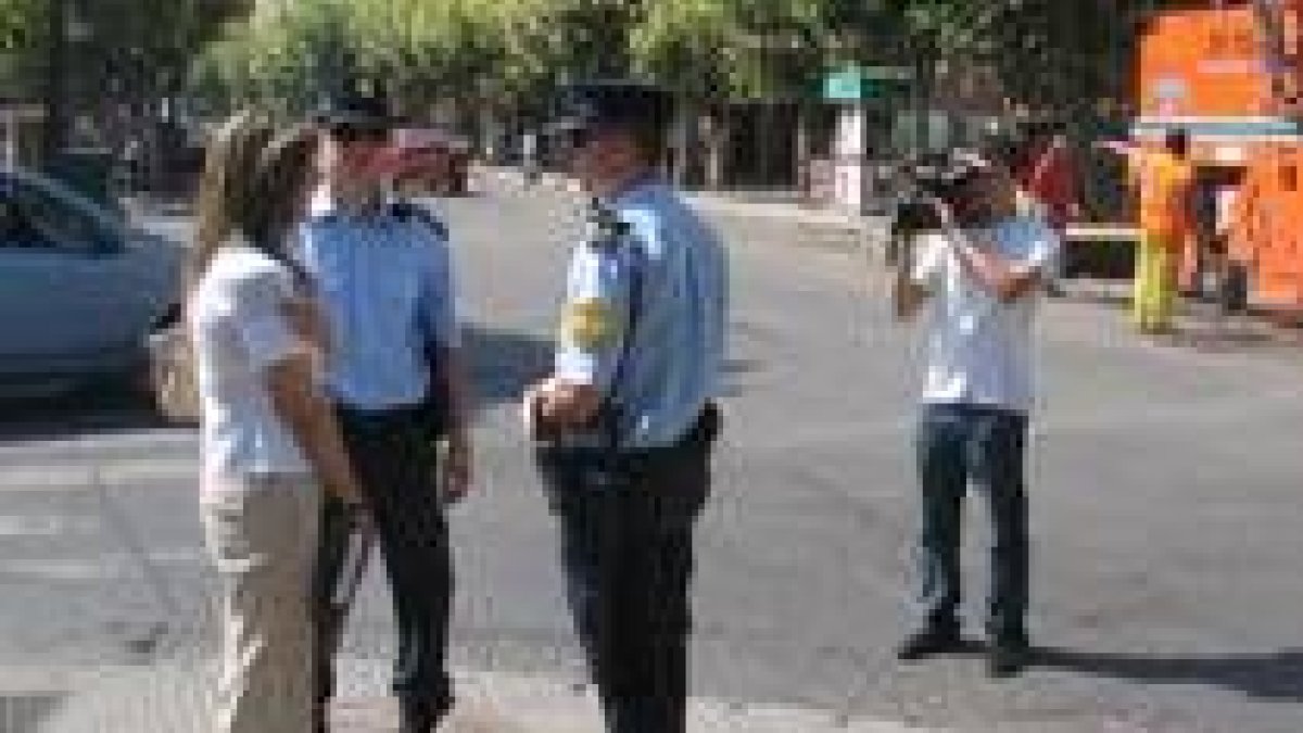 El PSOE critica la falta de señalización y de policías en Mariano Andrés