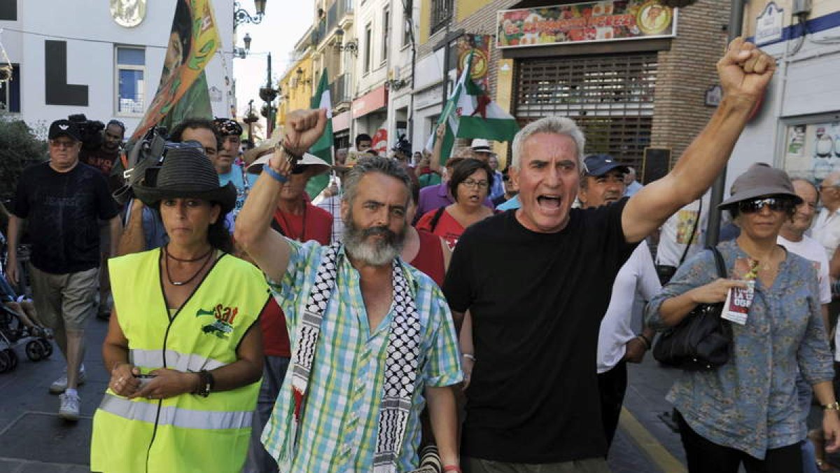 Sánchez Gordillo y el portavoz del SAT, Diego Cañamero, en la localidad de Maracena.