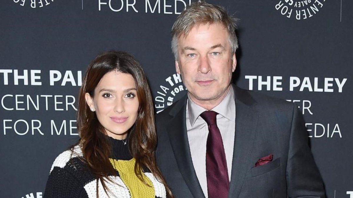 Alec Baldwin y su mujer, Hilaria Thomás, posan en The Paley Center for Media, el pasado 2 de noviembre en Nueva York.