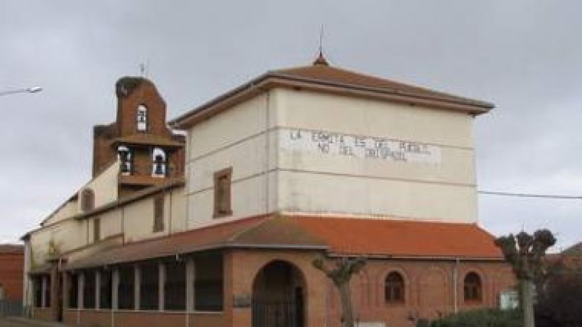 Imagen actual de la ermita del Arrabal de Laguna de Negrillos