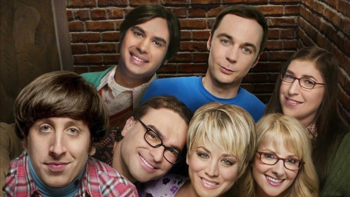 Los actores protagonistas de la serie The Big Bang Theory, en una imagen promocional de la producción.