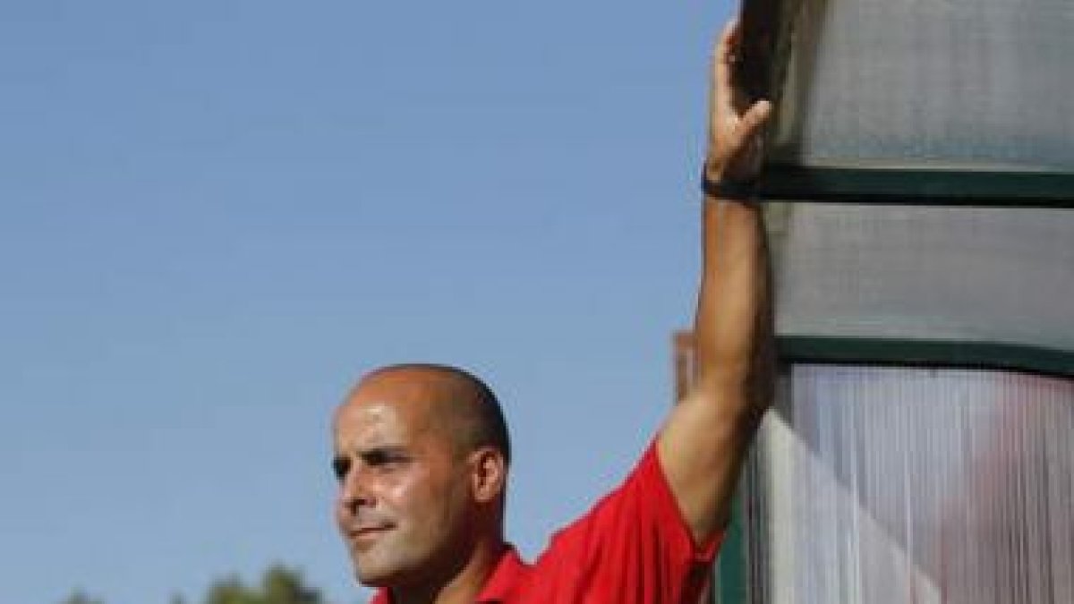 Roberto Carlos, entrenador de La Virgen del Camino.