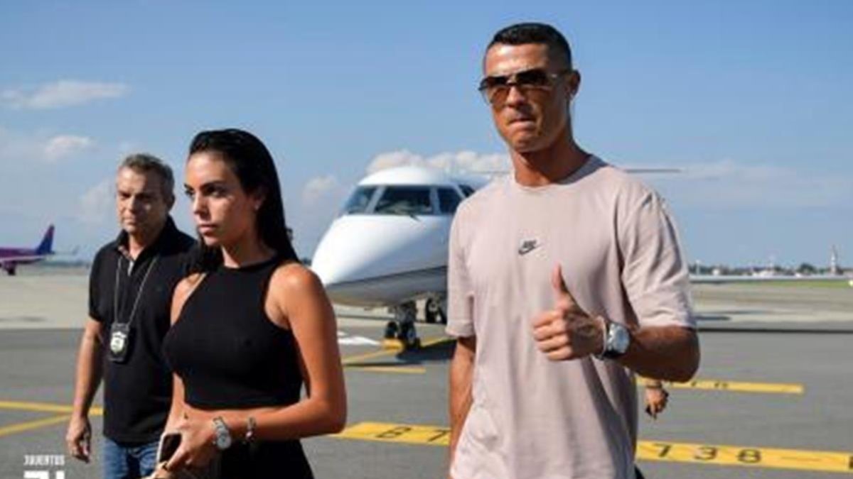 Cristiano Ronaldo a su llegada a Turín.