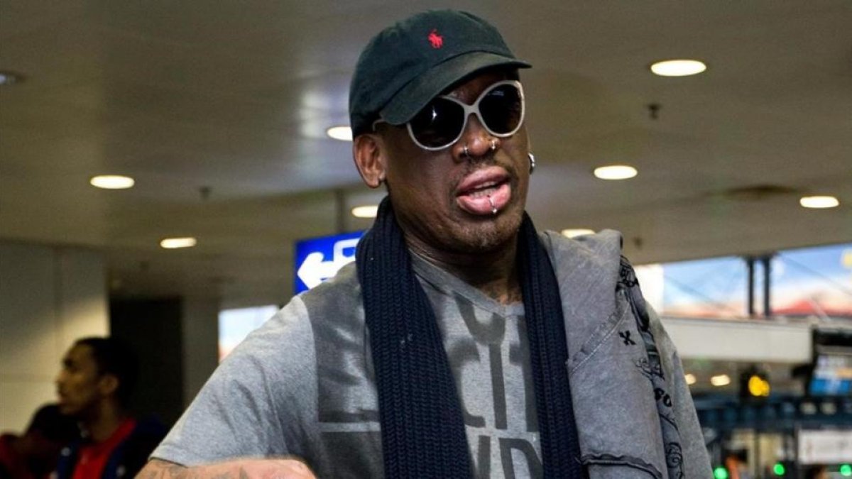 El exjugador de la NBA Dennis Rodman en el aeropuerto de Pekín en el 2013.