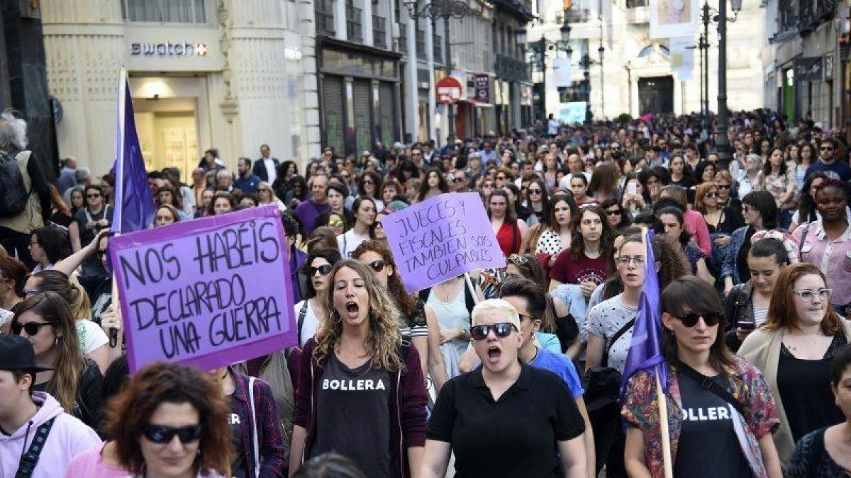 Manifestación en contra de la sentencia de 'La manada' en Zaragoza.