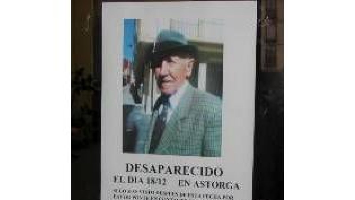 La familia ha colocado carteles como éste en varios puntos de Astorga