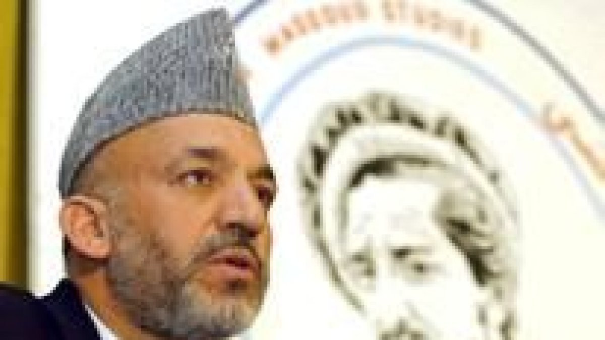 El presidente afgano Karzai acudió al homenaje por el comandante y jefe de las tropas de la Alianza