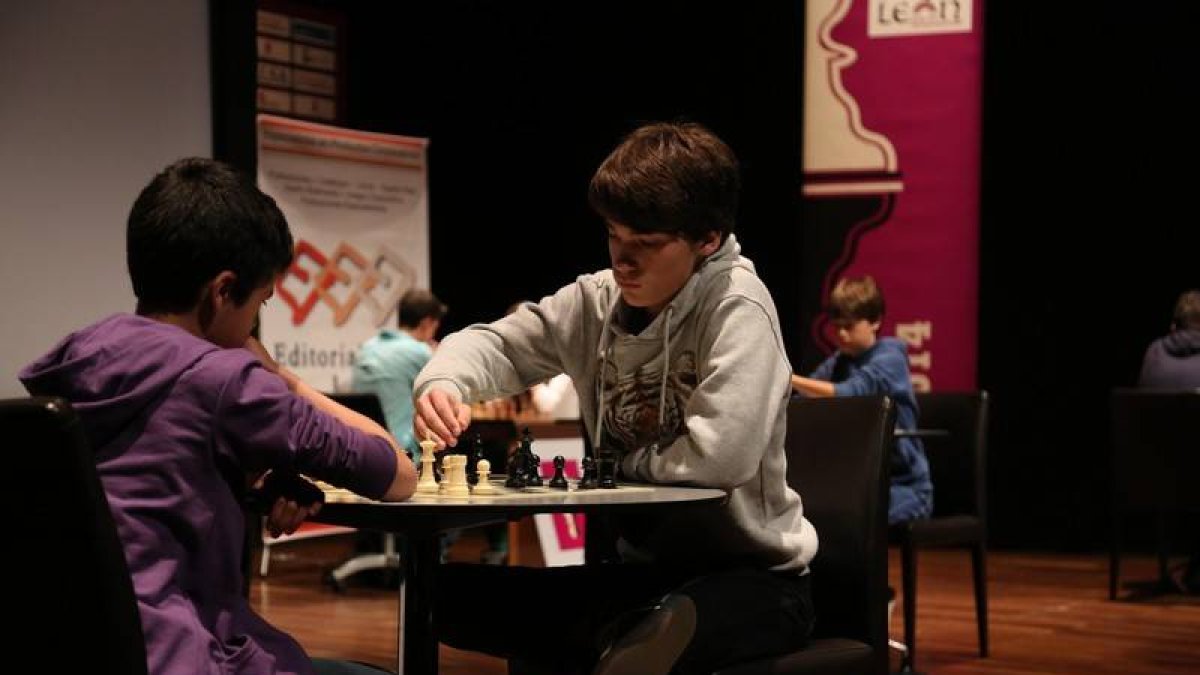 Participantes en el torneo de promesas del ajedrez