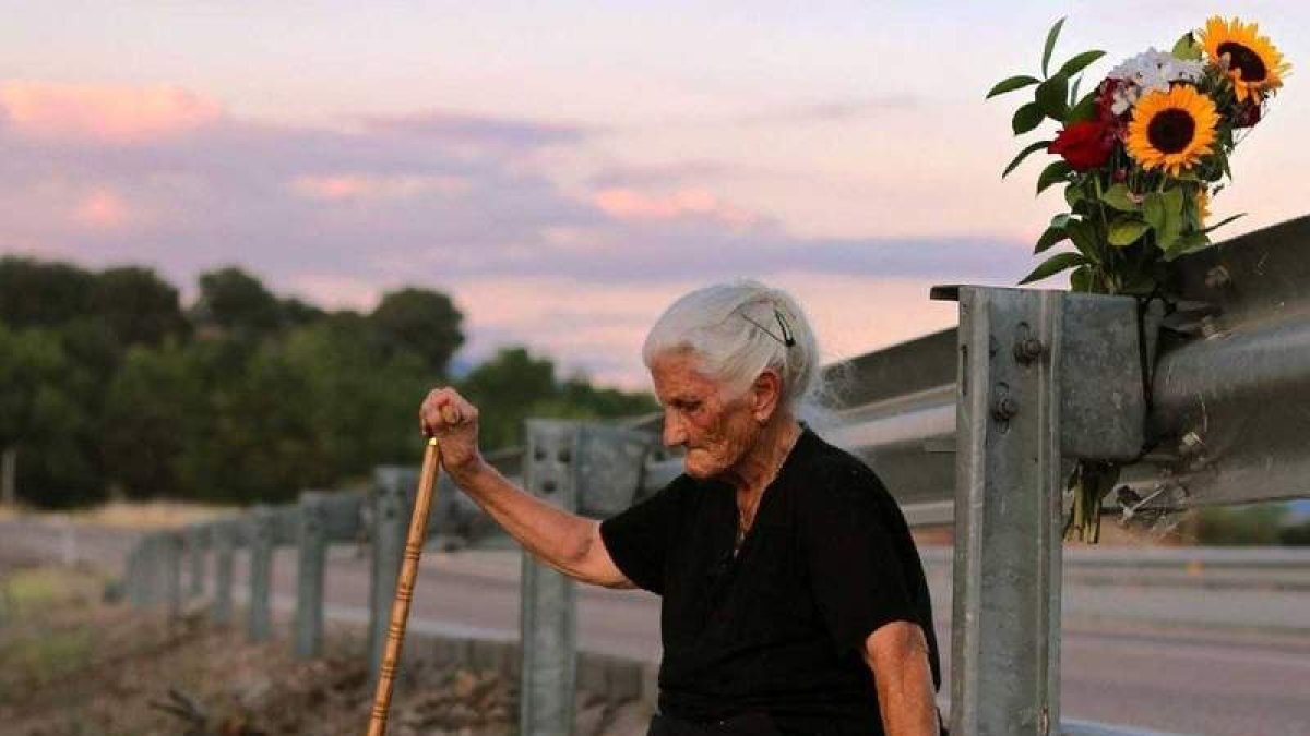 Fotogramas de ‘El silencio de los otros’, de Almudena Carracedo