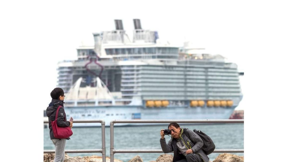 ‘Symphony of the Seas’, el crucero más grande del mundo, en Palma. CATI CLADERA