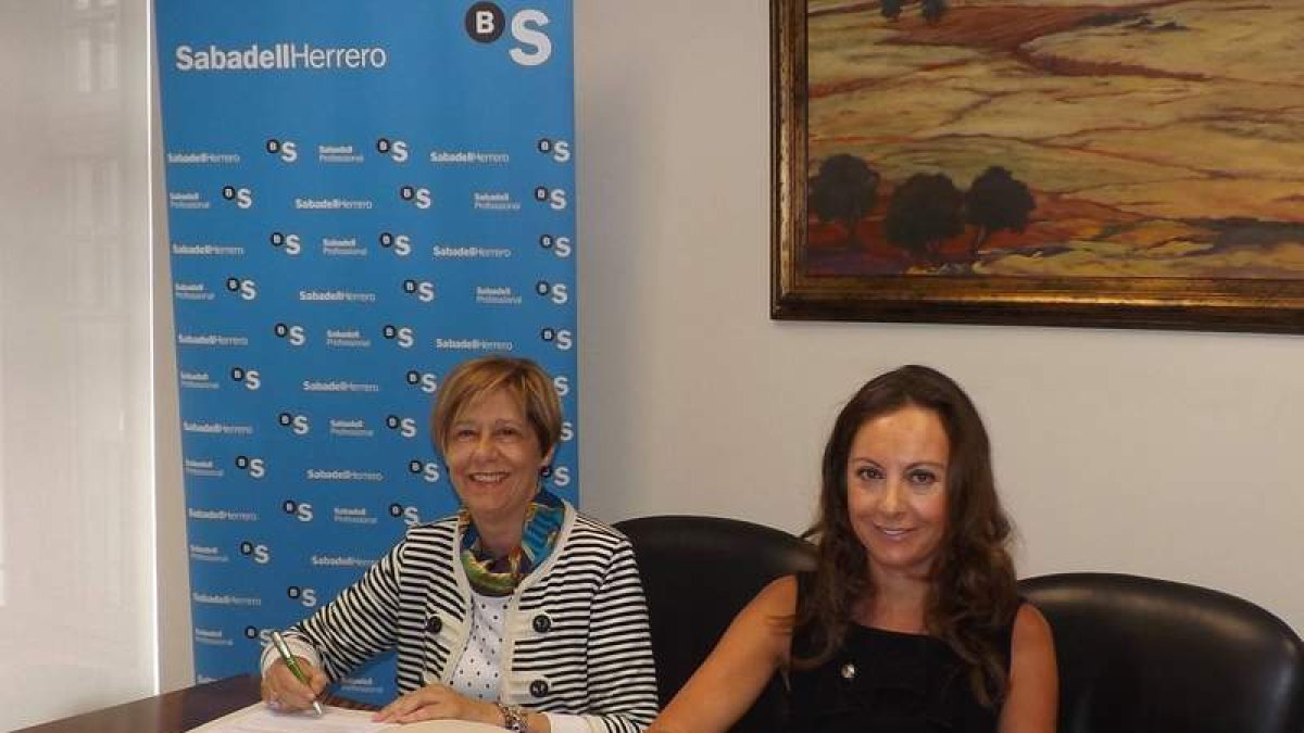 Maria Luisa Palencia y Cristina Santos, de Sabadell Herrero.
