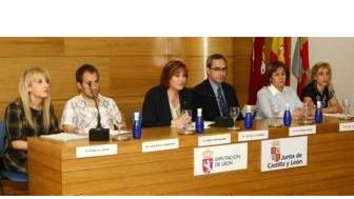 Un momento del debate realizado en el Clud de Prensa del Diario de León