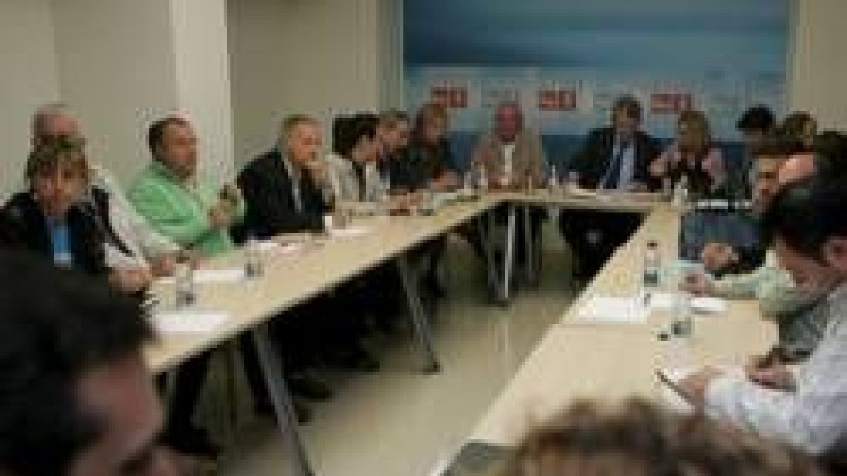 La Ejecutiva Provincial del PSOE aprobará mañana la lista de diputados