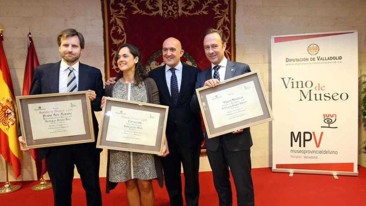 Fernando Rodríguez, Adriana Ulibarri, Julio Carnero y Marcos Yllera, ayer en Valladolid.