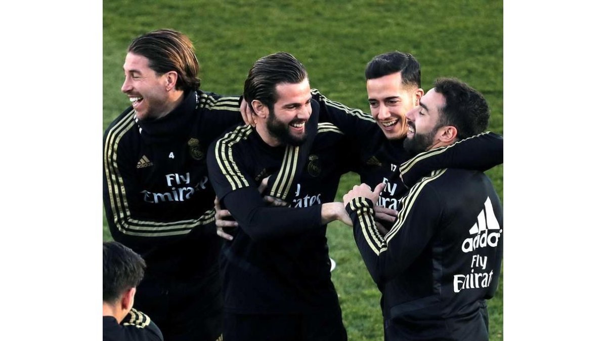 Lucas Vázquez junto a Ramos, Nacho y Carvajal.