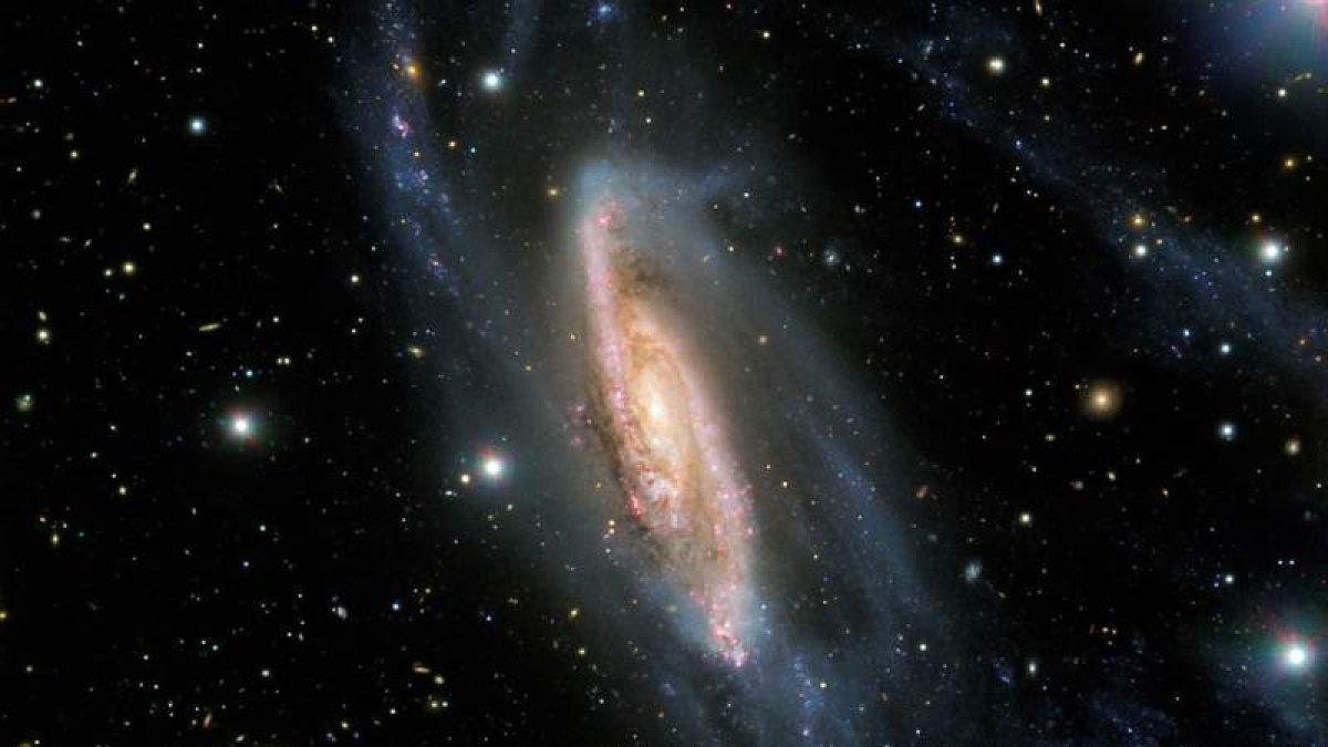 Fotografía de la galaxia NGC 3981, captada por el Fors2. EFE / ESO