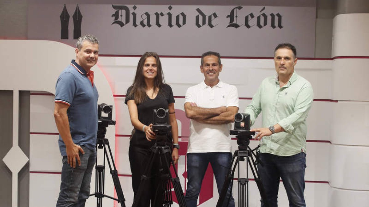 Raúl Castro, Yoli Chamorro, Ángel Fraguas y Óscar Díez, en el Club de Prensa de Diario de León. RAMIRO