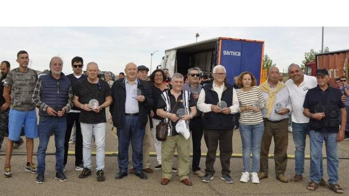 Homenaje al Moto Club Coyantino. AYUNTAMIENTO VALENCIA DE DON JUAN