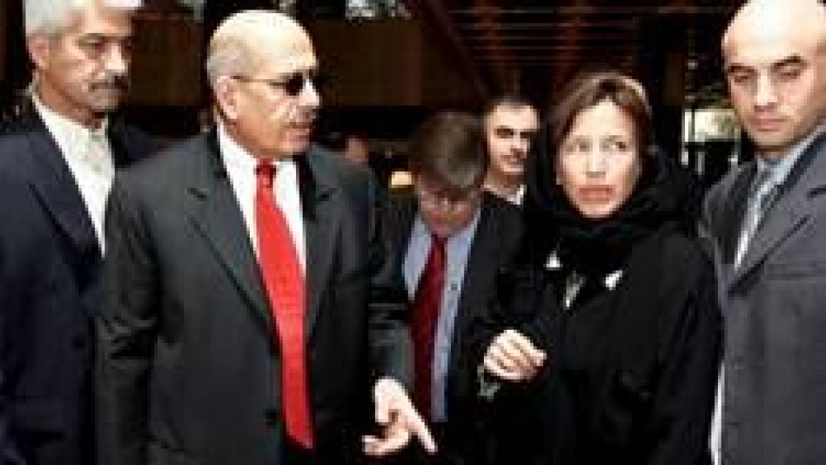 El Baradei fue recibido en un hotel de Teherán por la delegación iraní