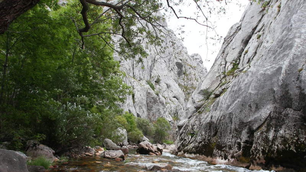 El impresionante paisaje de las Hoces de Vegacervera.