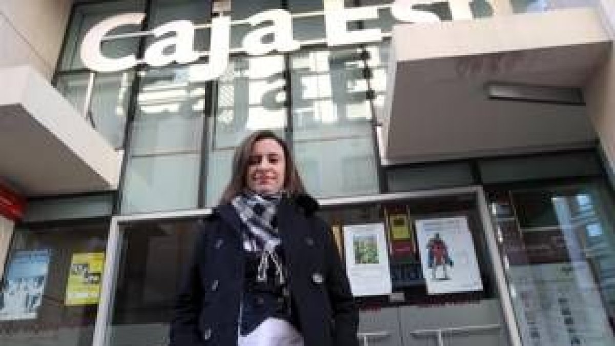 Pilar Fernández Padierna en el Centro Cultural de Caja España, sede de la primera película accesible