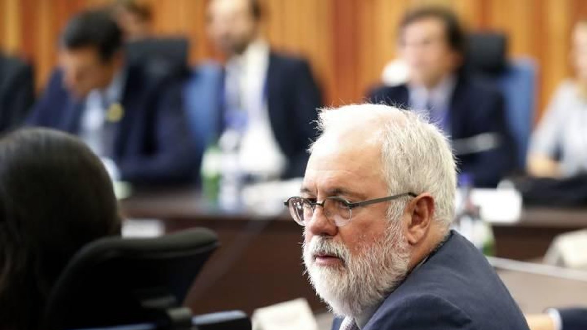 El comisario de Energía y Acción Climática, Arias Cañete.