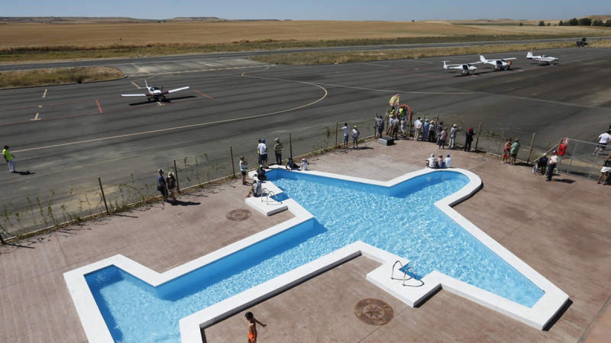 Foto de archivo de 2016 del aeródromo privado de Pajares de los Oteros. JESÚS F. SALVADORES